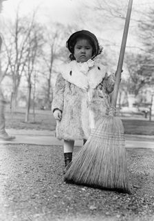Child, 1913. Creator: Harris & Ewing