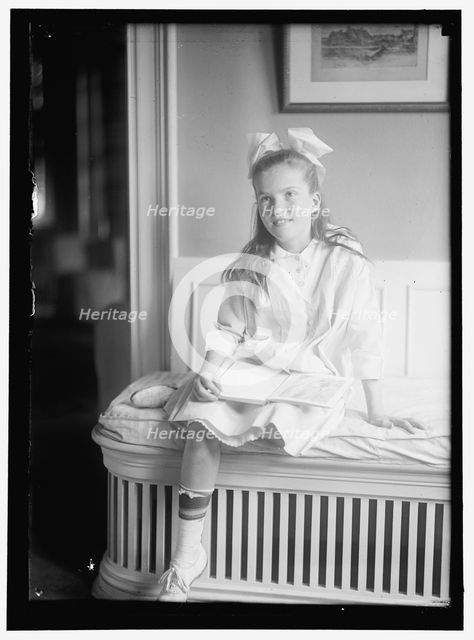 Child, between 1910 and 1917. Creator: Harris & Ewing.