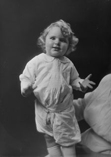 Child of Mrs. W.C. Mitchell, portrait photograph, 1919 May 5. Creator: Arnold Genthe