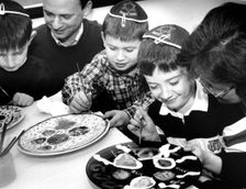 Children at Passover, Kingston, London, 29 March 1998. Creator: Unknown