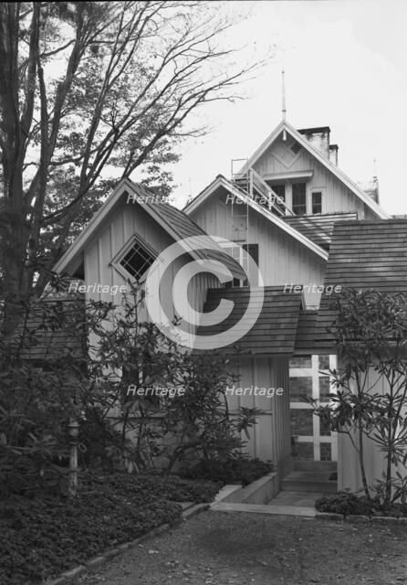 Childs Frick, residence in Roslyn, Long Island, New York, 1945. Creator: Gottscho-Schleisner, Inc.