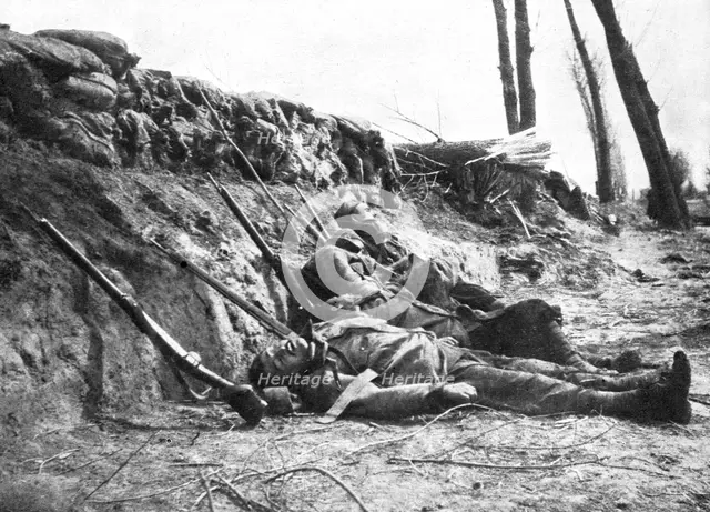 'Chimie Militaire Allemande; Ces zouaves, surpris derriere leur parapet par la nappe de gaz', 1915 Creator: Robert Scotland Liddell.