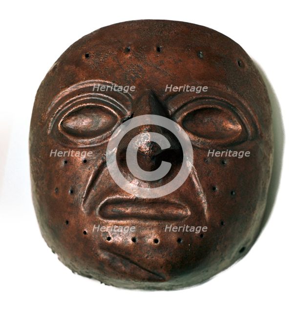 Chimu culture copper mask. Artist: Unknown