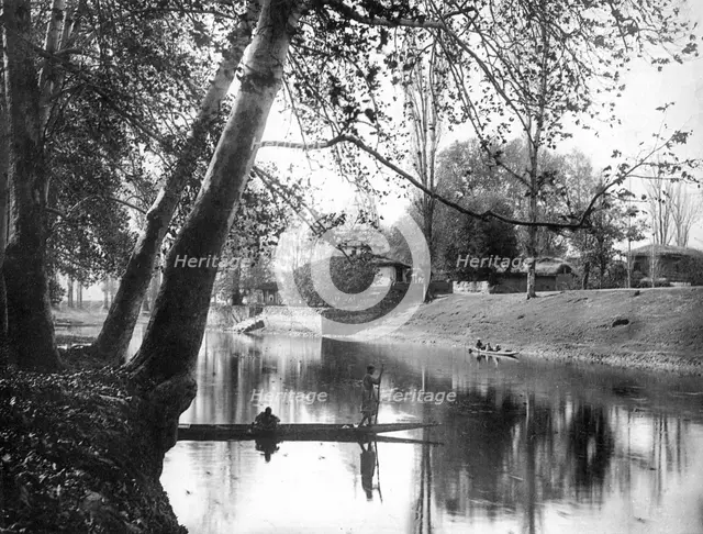 Chinar Bagh in the autumn, Kashmir, India, early 20th century.Artist: F Bremner