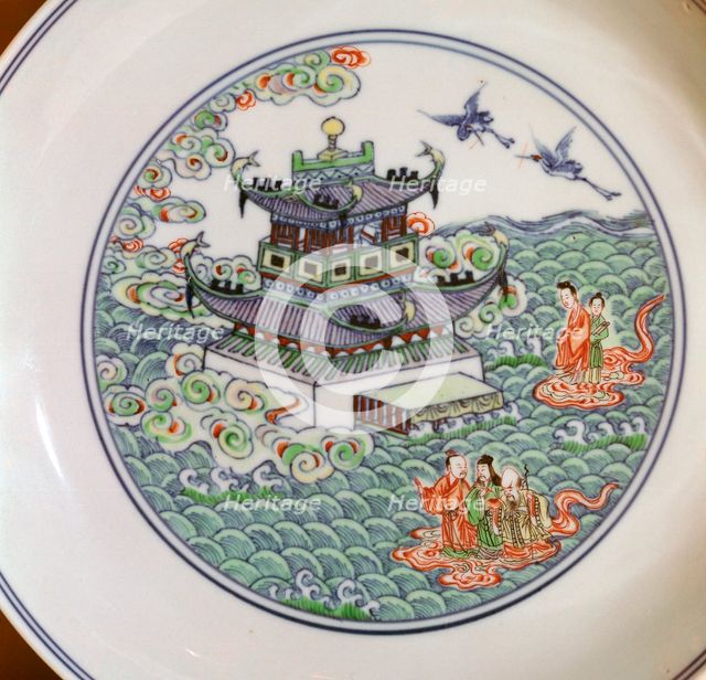 Chinese porcelain dish showing the Taoist triad, 18th century. Artist: Unknown