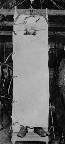 Chisholm mine rescue device, between c1910 and c1915. Creator: Bain News Service