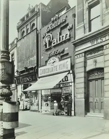 Chocolate King sweetshop, Upper Street, Islington, London, 1944