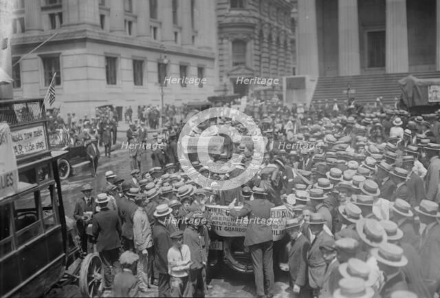 Chorus girls in Wall St., between c1915 and c1920. Creator: Bain News Service.