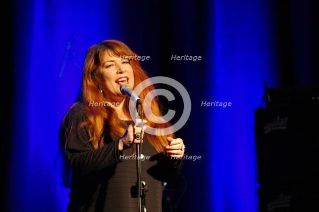 Christine Tobin, Ropetackle Arts Centre, Shoreham, West Sussex, Jan 2016. Artist: Brian O'Connor.