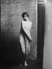 Christie, Grace, Miss, 1925 June 10. Creator: Arnold Genthe