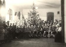 Christmas tree in the new building of the Olginsky orphanage of Trudolyubiya of the.., 1890. Creator: Unknown