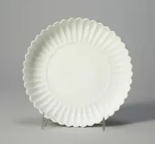 Chrysanthemum Dish, Qing dynasty (1644-1911), Yongzheng reign mark and period (1723-35). Creator: Unknown