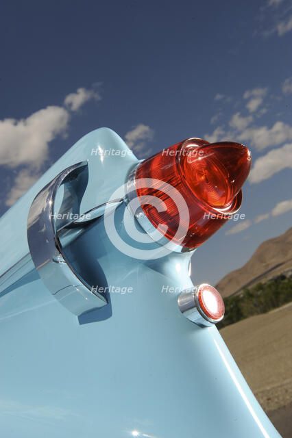 Chrysler Imperial 1957 ex Howard Hughes. Artist: Simon Clay.