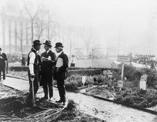 City experiment in gardening, New York City, c1922. Creator: Frances Benjamin Johnston
