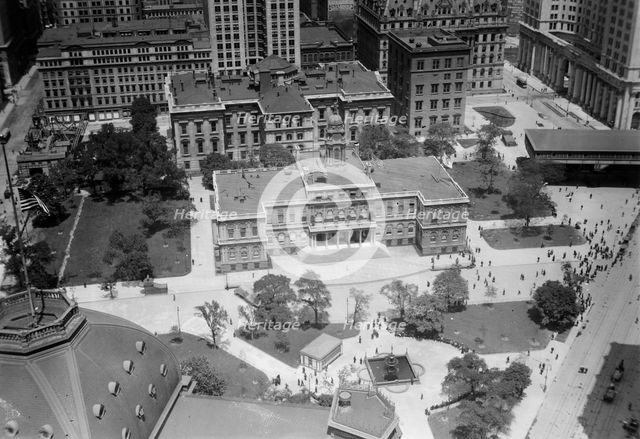 City Hall and Park, N.Y., between c1910 and c1915. Creator: Bain News Service.