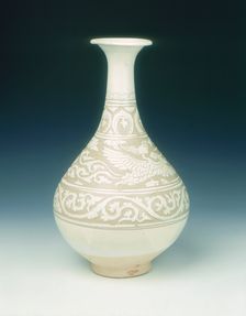 Cizhou type sgraffito yuhuchun vase, early Yuan dynasty, China, late 13th-early 14th century