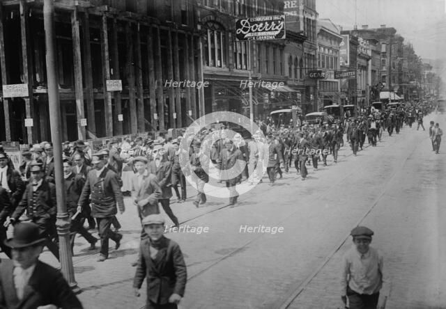 Cincinnati Streetcar Strikers, between c1910 and c1915. Creator: Bain News Service.