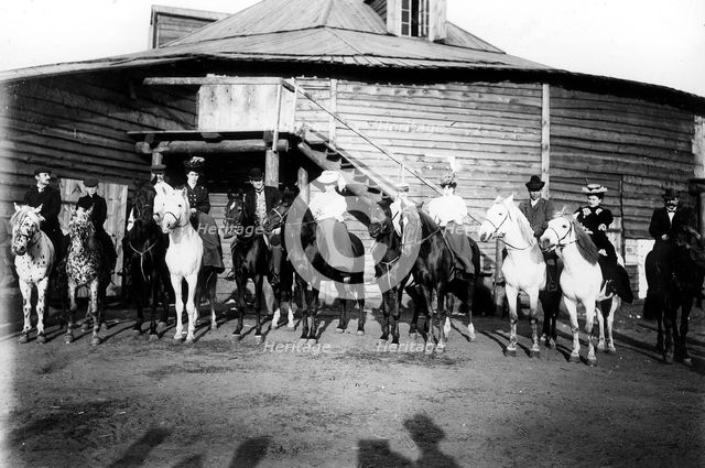 Circus (Strukova), 1900. Creator: LI Vonago.