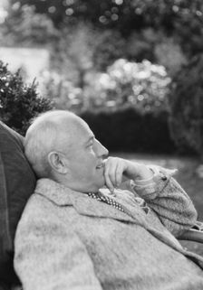 Clucas, E.W., seated outdoors, 1931 June 14. Creator: Arnold Genthe