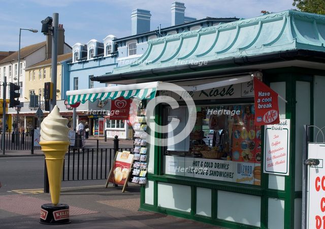 Clacton-on-Sea, Essex, England, UK, 26/5/10.  Creator: Ethel Davies.