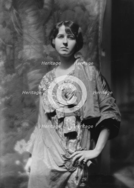 Claflin, Beatrice, portrait photograph, 1913. Creator: Arnold Genthe.