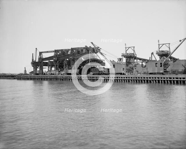 Clam shell ore unloading plant, Conneaut, Ohio, ca 1900. Creator: Unknown.