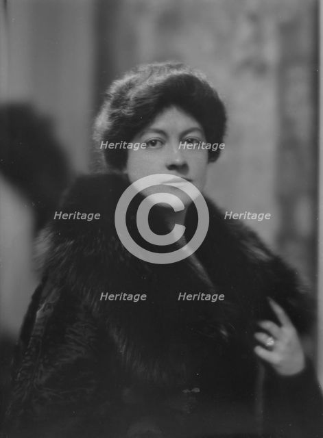 Clark, W.A., Jr., Mrs., portrait photograph, 1916. Creator: Arnold Genthe.