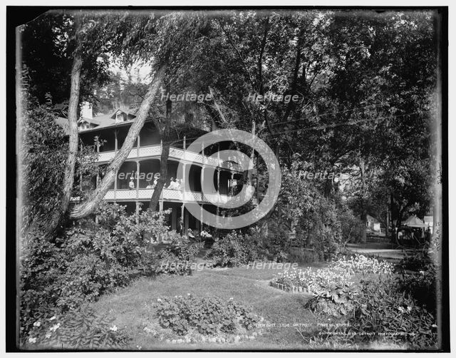 Cliff House, Devil's Lake, Wis., c1898. Creator: Unknown.
