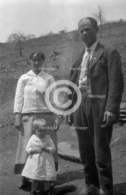 Clinton and Florence Fitzgerald, Nelson County, Virginia, USA, 1916-1918. Artist: Cecil Sharp