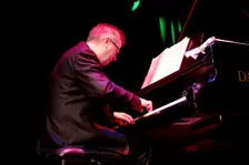 Clive Dunstall, The Under Ground, Eastbourne, East Sussex, Dec 2015. Artist: Brian O'Connor