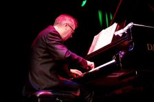 Clive Dunstall, The Under Ground, Eastbourne, East Sussex, Dec 2015. Artist: Brian O'Connor