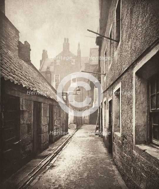 Close No. 115 High Street (#7), Printed 1900. Creator: Thomas Annan.