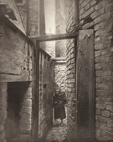 Close No. 11 Bridgegate (#43), Printed 1900. Creator: Thomas Annan