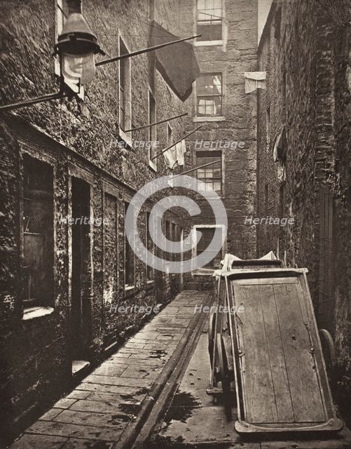 Close No. 128 Saltmarket (#30), Printed 1900. Creator: Thomas Annan.