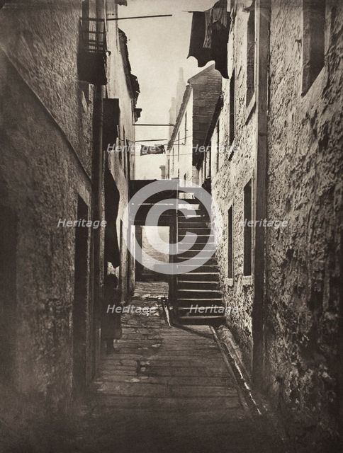 Close No. 122 Saltmarket (#29), Printed 1900. Creator: Thomas Annan.