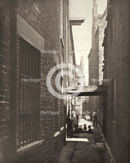 Close No. 29 Gallowgate (#21), Printed 1900. Creator: Thomas Annan.