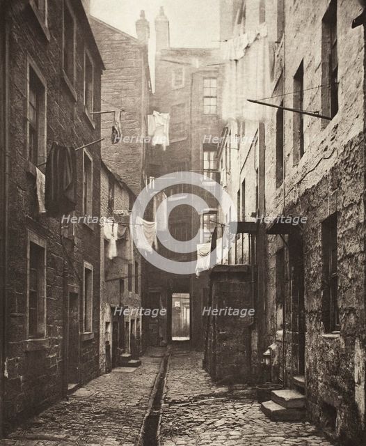 Close No. 75 High Street (#12), Printed 1900. Creator: Thomas Annan.