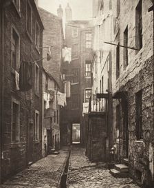 Close No. 75 High Street (#12), Printed 1900. Creator: Thomas Annan