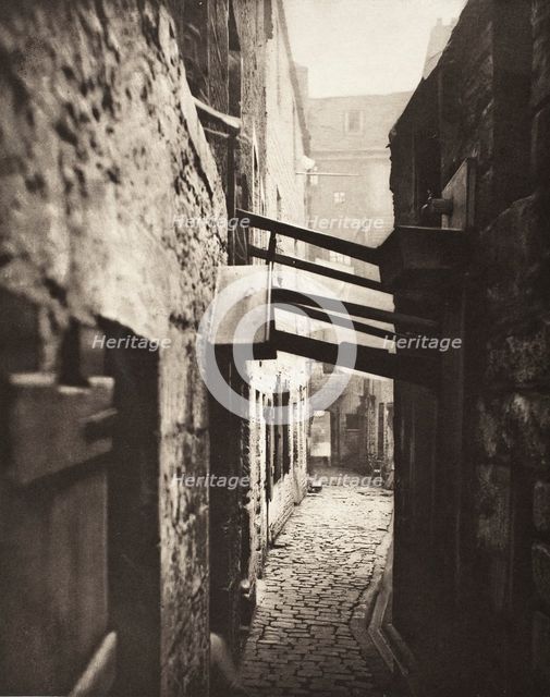 Close No. 83 High Street (#10), Printed 1900. Creator: Thomas Annan.