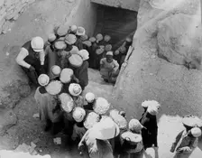 Closing the Tomb of Tutankhamun, Valley of the Kings, Egypt, February 1923 Creator: Harry Burton
