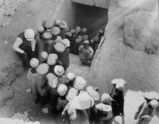 Closing the Tomb of Tutankhamun, Valley of the Kings, Egypt, February 1923 Artist: Harry Burton