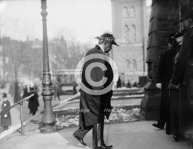 Cruz, Senor Don Anibal - His Funeral At St. Patrick's Church, 1910. Creator: Harris & Ewing.