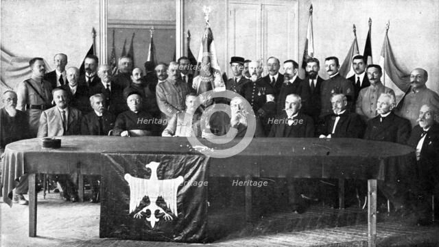 Creation of the Polish Army in France; The Franco-Polish mission receives the flag..., 1917. Creator: Unknown.