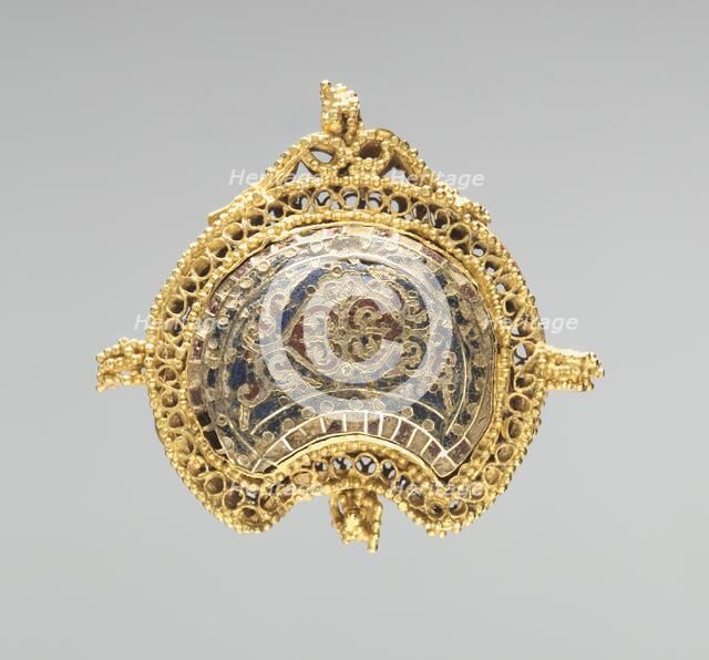 Crescent-Shaped Pendant, 1000-1100. Creator: Unknown.