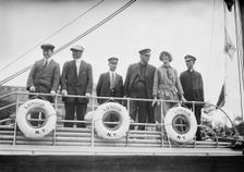 Crew of Lundin Boat, A.J. Meldrum, Chas. Kliktherg, Walter Patterson, E. Sivard & wife..., 1914. Creator: Bain News Service