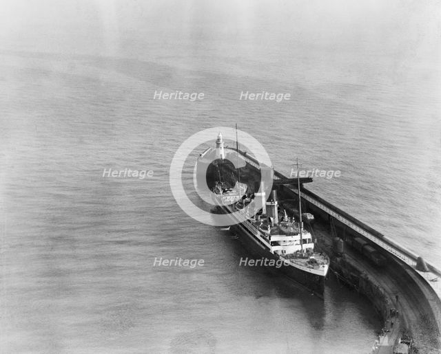 Cross Channel steamer, Folkestone Pier, Folkestone, Kent, 1920. Artist: Aerofilms.