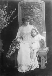 Crown Princess of Roumania seated with her daughter, 1910. Creator: Bain News Service