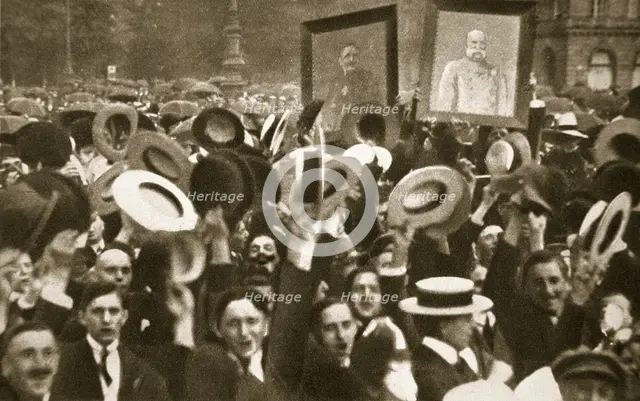 Crowd celebrating the Kaiser's proclamation of war against Great Britain, Berlin, 4 August, 1914. Creator: S and G.