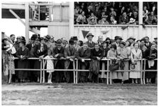 Crowd at the races, c1920-1939(?)