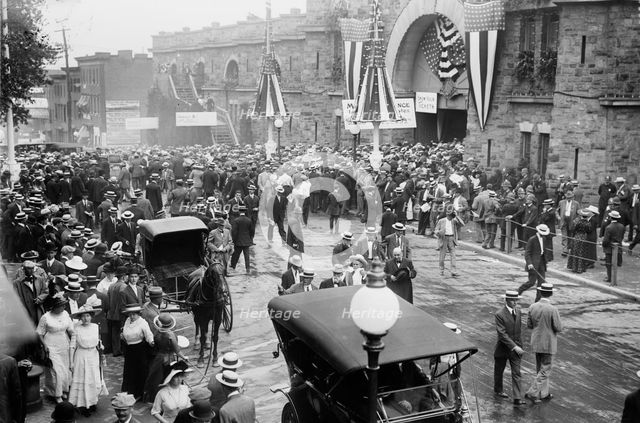 Crowd in front of Convention Hall, Baltimore, Maryland, 1912. Creator: Bain News Service.